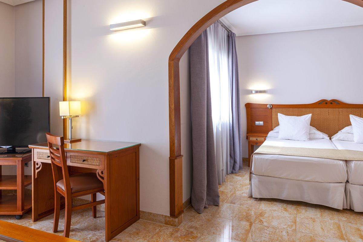 Hotel La Laguna Spa & Golf Ciudad Quesada Luaran gambar